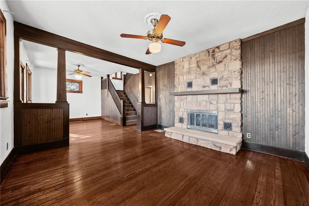 810 Collier Street Carnegie, PA 15106 - Photo 4 of 34