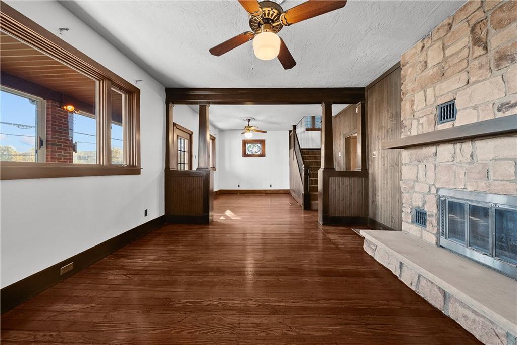 810 Collier Street Carnegie, PA 15106 - Photo 5 of 34