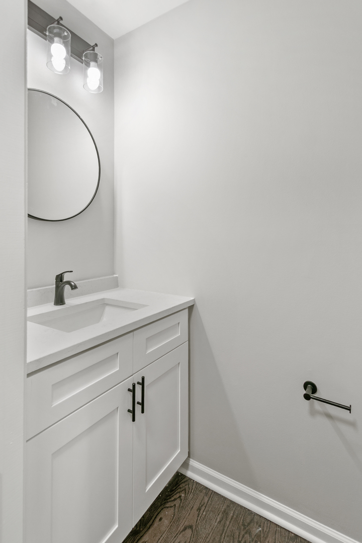 600 Brookstone Road Grayslake, IL 60030 - Photo 17 of 33