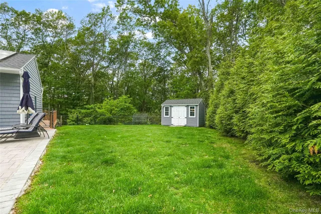 $1,350,000 | 69 Bankside Drive, Centerport, NY 11721