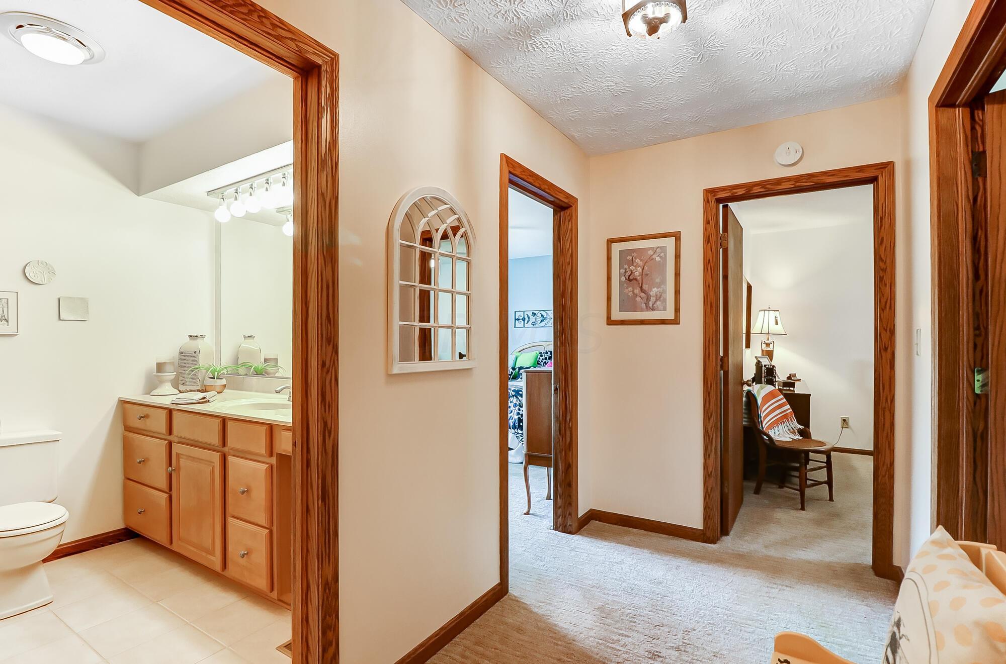 1000 Forest Hills Road Heath, OH 43056 - Photo 17 of 48 Upstairs Hallway
