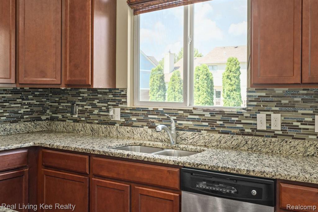 3175 Wren Lane Rochester Hills, MI 48309 - Photo 19 of 46