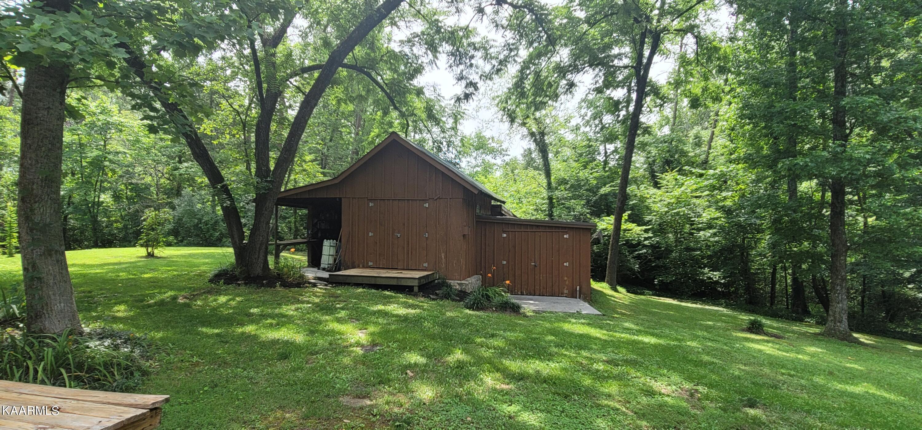 5936 Lanier Road Maryville, TN 37801 - Photo 29 of 40 Shed