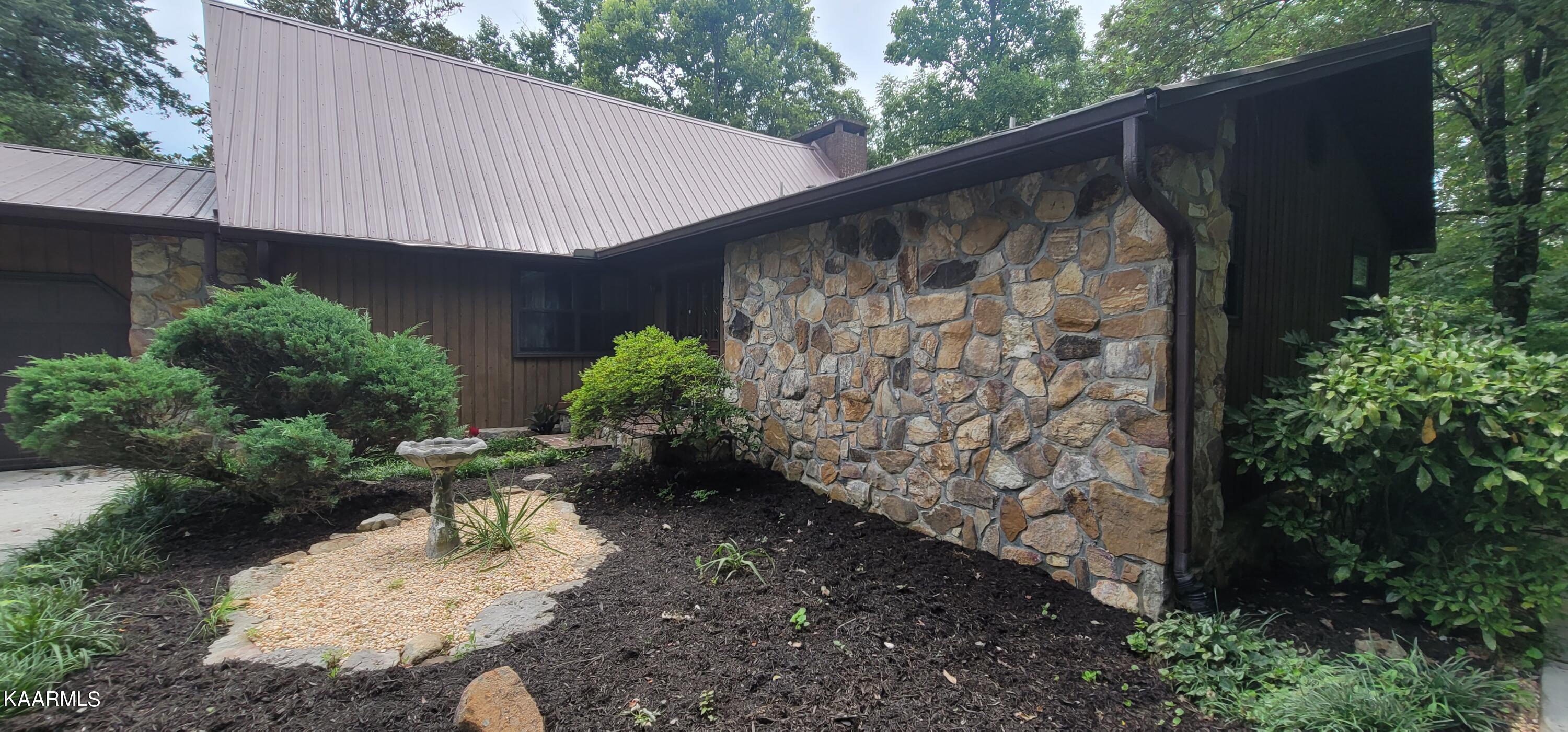 5936 Lanier Road Maryville, TN 37801 - Photo 40 of 40 Landscaping