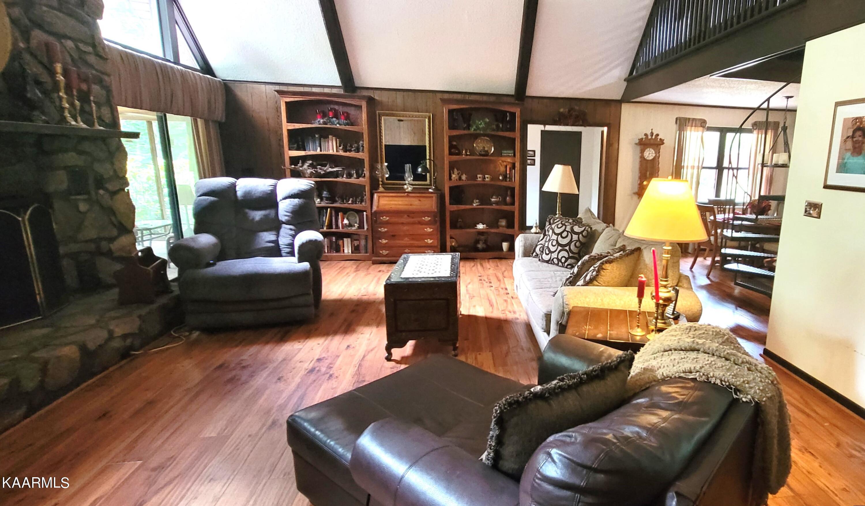 5936 Lanier Road Maryville, TN 37801 - Photo 4 of 40 Living area