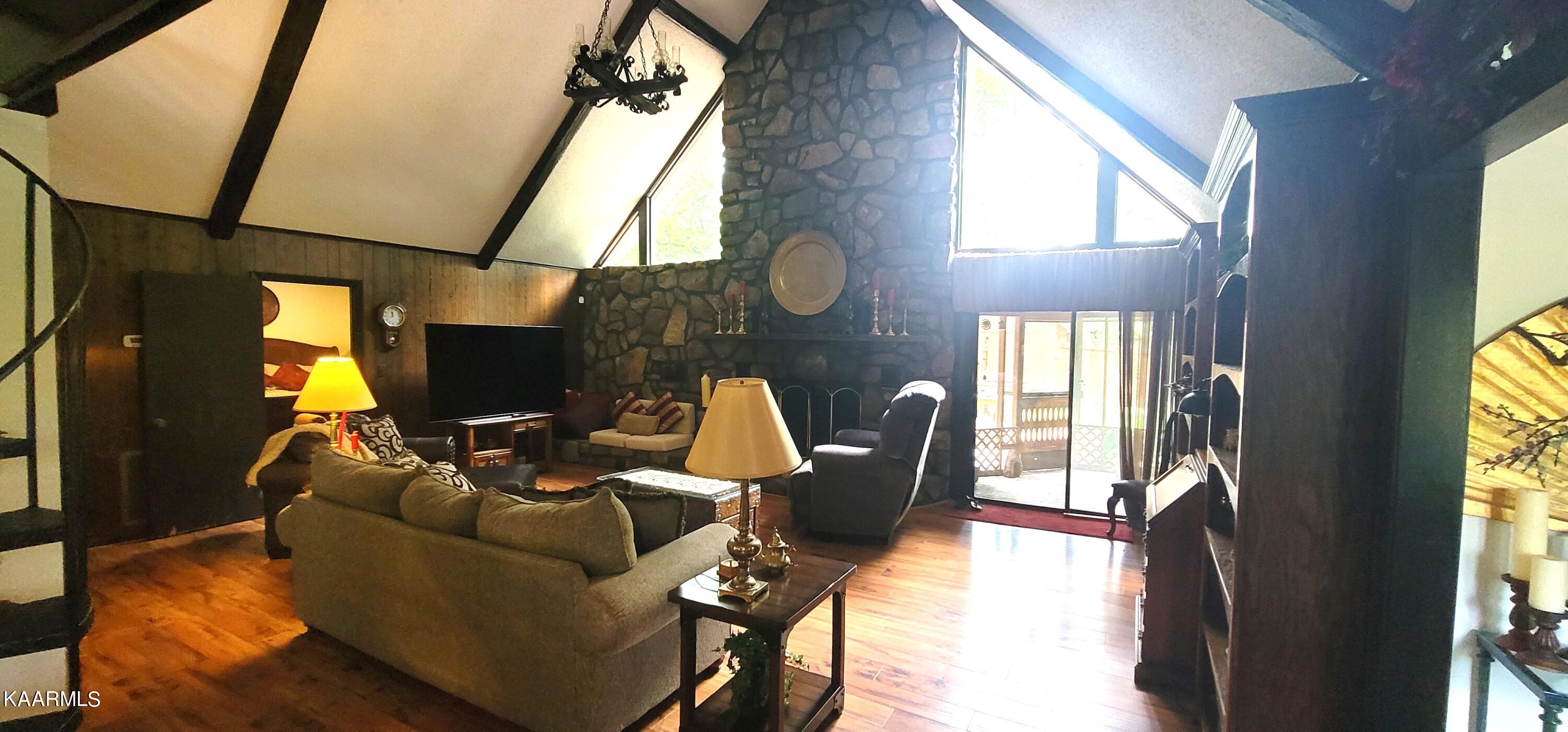 5936 Lanier Road Maryville, TN 37801 - Photo 5 of 40 Living area