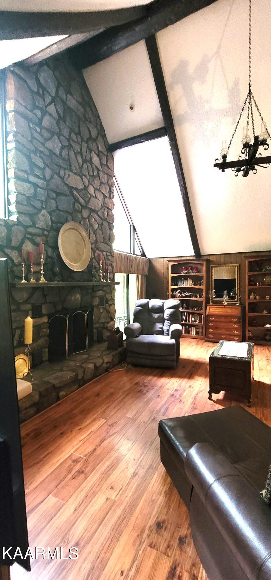 5936 Lanier Road Maryville, TN 37801 - Photo 8 of 40 Living area