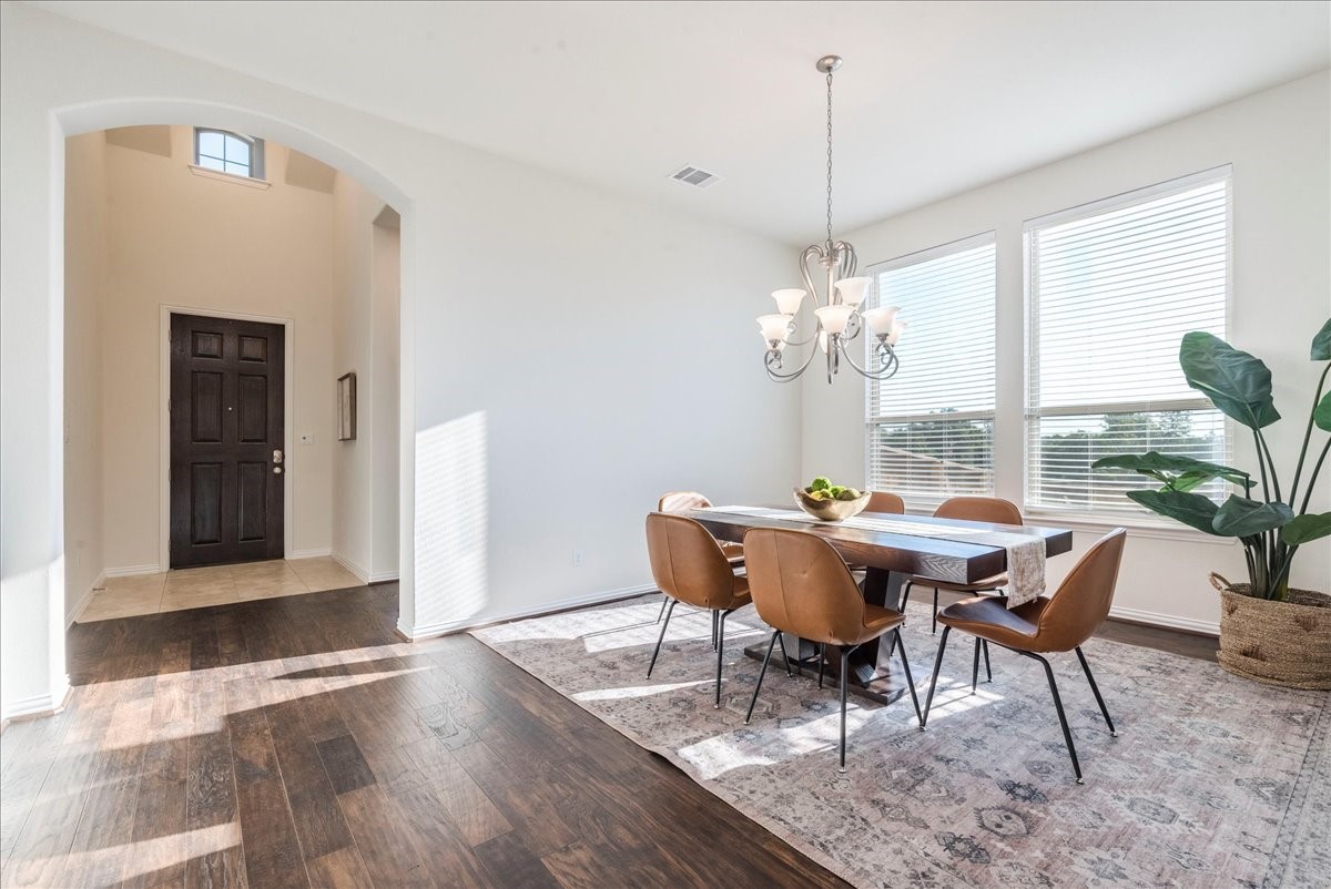 1689 Cool Spring Way Austin, TX 78737 - Photo 8 of 40 Formal finding area off to the side as you enter the home.