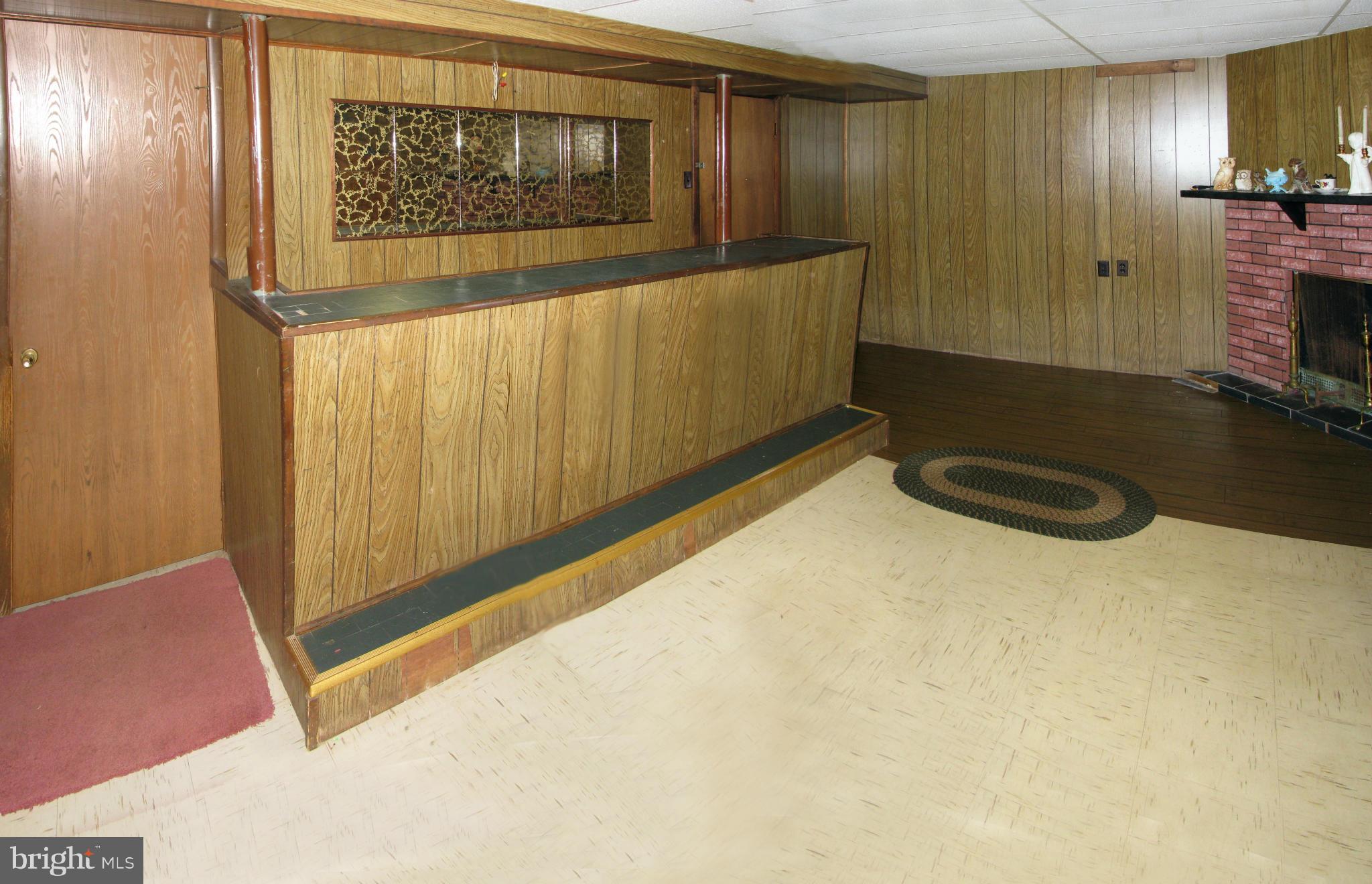 1953 Bachmans Valley Road Manchester, MD 21102 - Photo 16 of 23 entertaining or family room