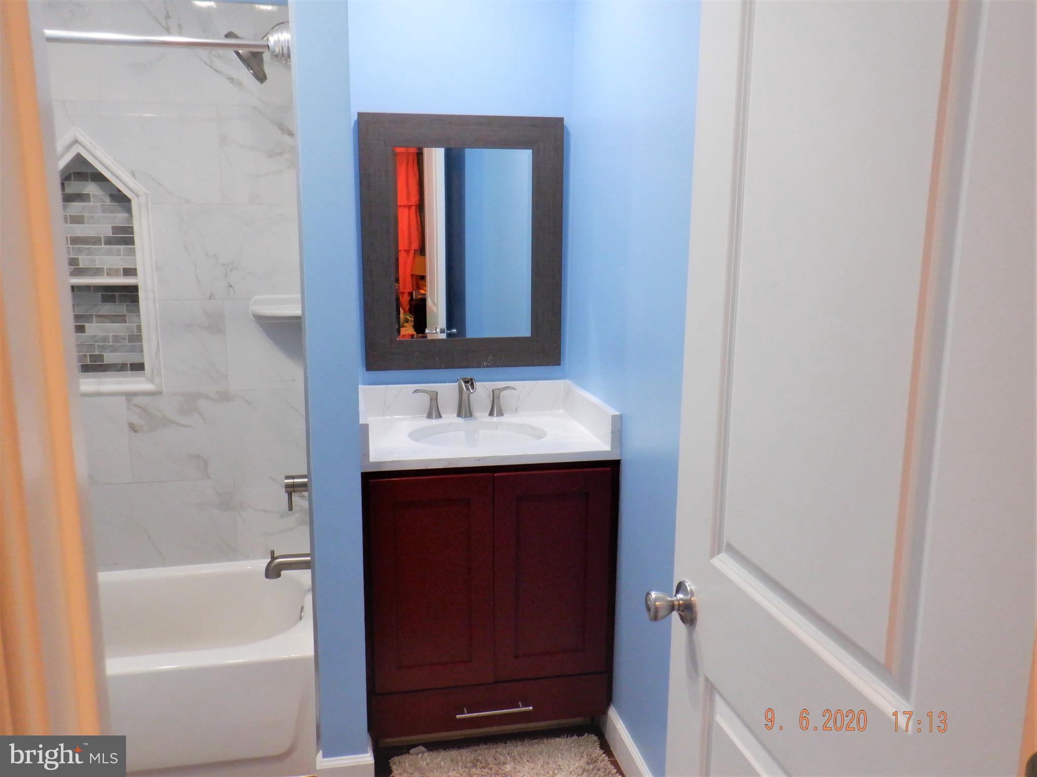204 West Poplar Road Sterling, VA 20164 - Photo 14 of 18 Masterbath-1