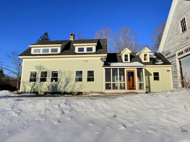 $449,000 | 24 Greenhouse Lane, Bradford, NH 03221