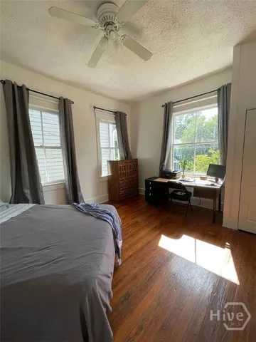 $1,875 | 2206 Barnard Street, Unit 1, Savannah, GA 31401