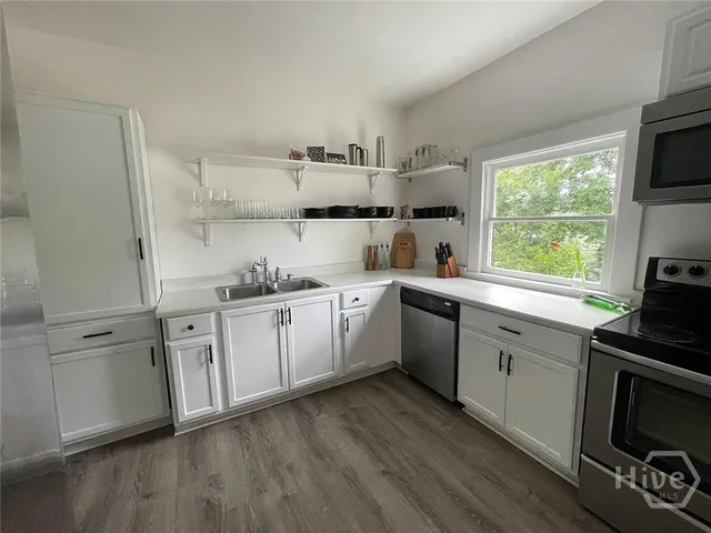 $1,875 | 2206 Barnard Street, Unit 1, Savannah, GA 31401