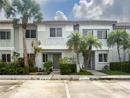 $399,900 | 20811 Northwest 3rd Lane, Pembroke Pines, FL 33029