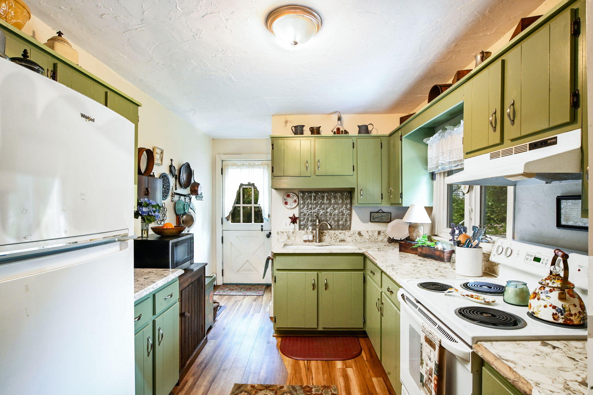 4 Evergreen Hill Road Bourne, MA 02532 - Photo 14 of 31 Kitchen (B)
