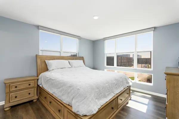 $659,000 | 1210 Lakepointe Drive, Schaumburg, IL 60173