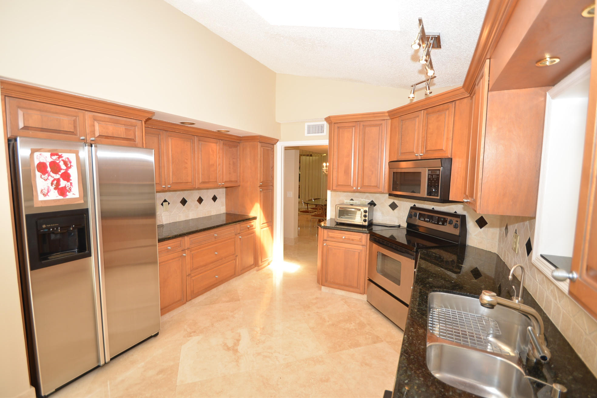 19584 Planters Point Drive Boca Raton, FL 33434 - Photo 11 of 36 Kitchen