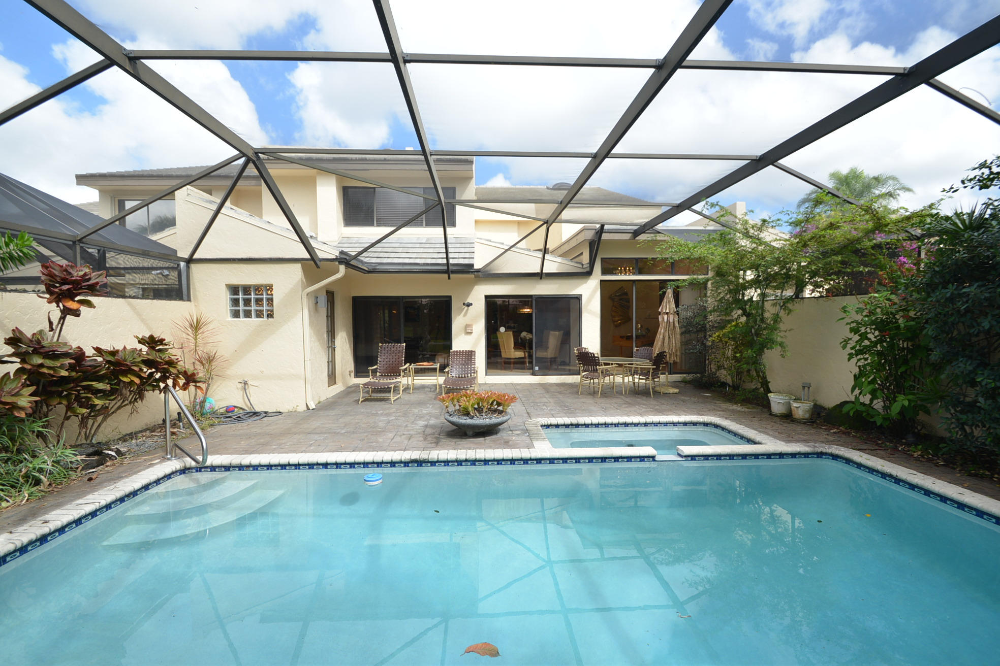 19584 Planters Point Drive Boca Raton, FL 33434 - Photo 29 of 36 Pool Area