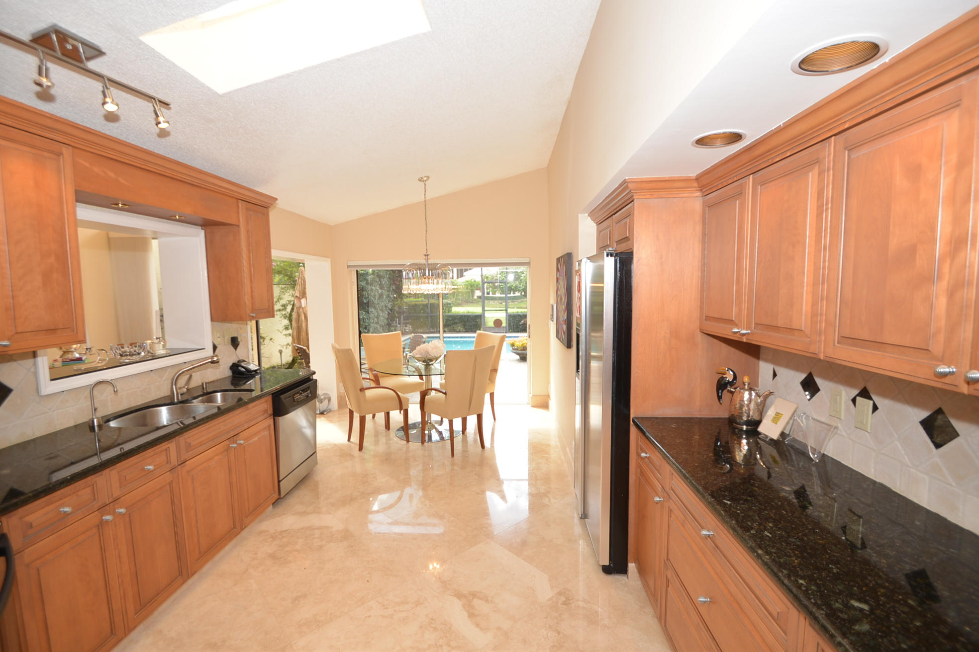 19584 Planters Point Drive Boca Raton, FL 33434 - Photo 8 of 36 Kitchen