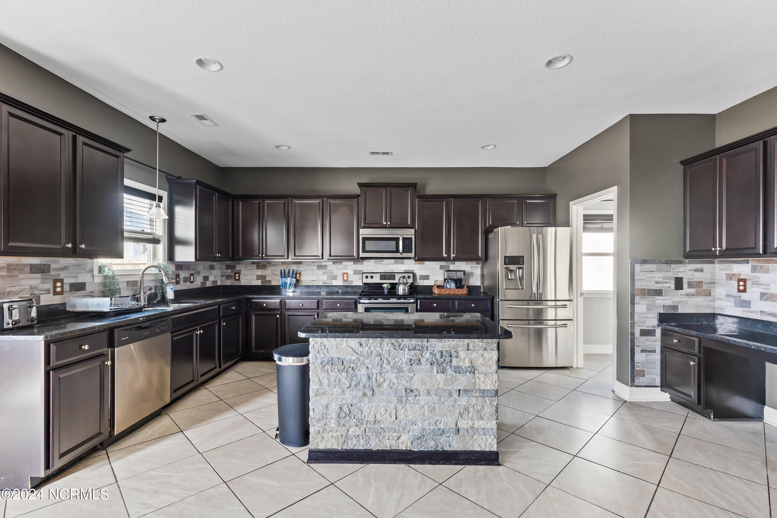 304 Bear Run Maple Hill, NC 28454 - Photo 15 of 36 12