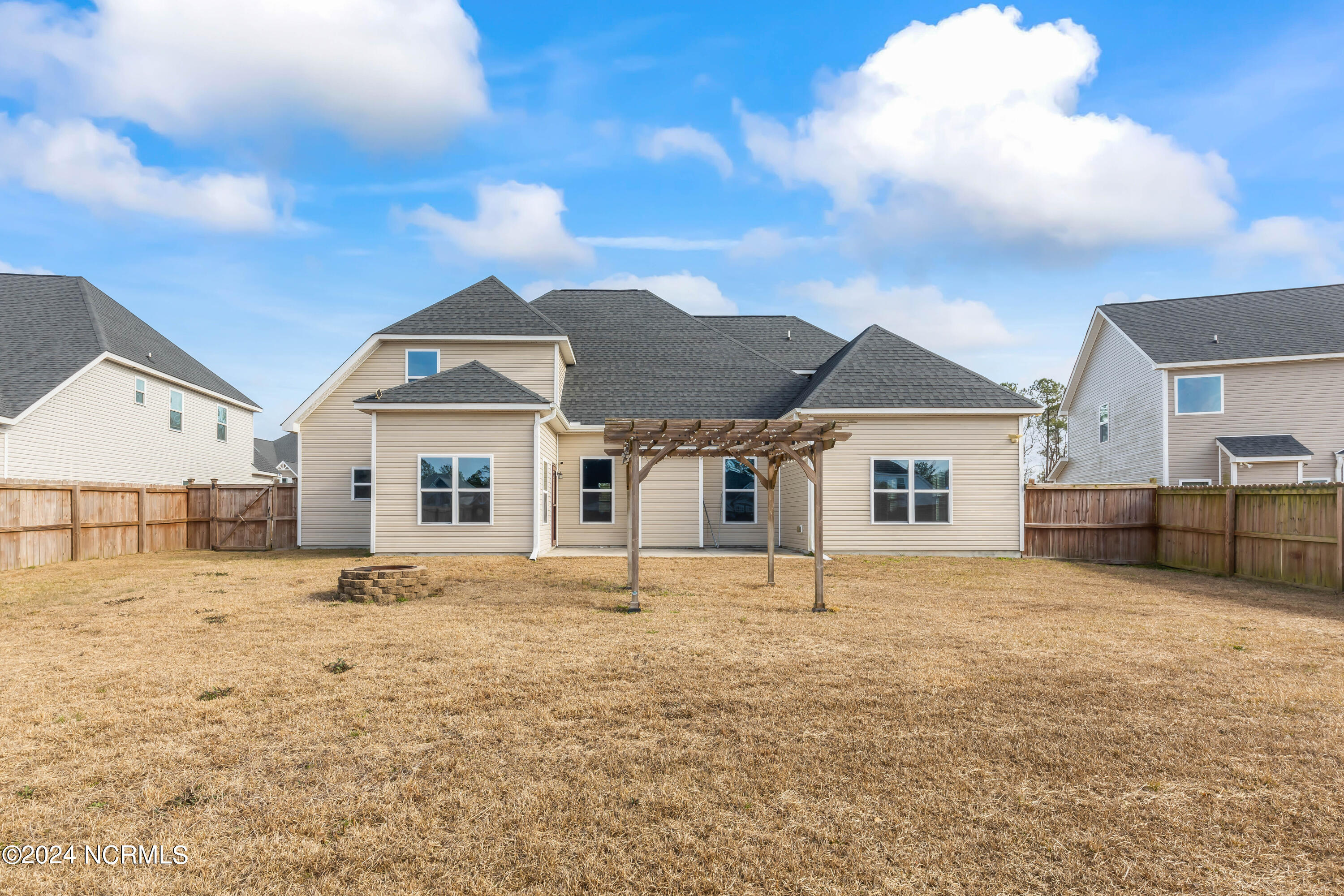 304 Bear Run Maple Hill, NC 28454 - Photo 4 of 36 35