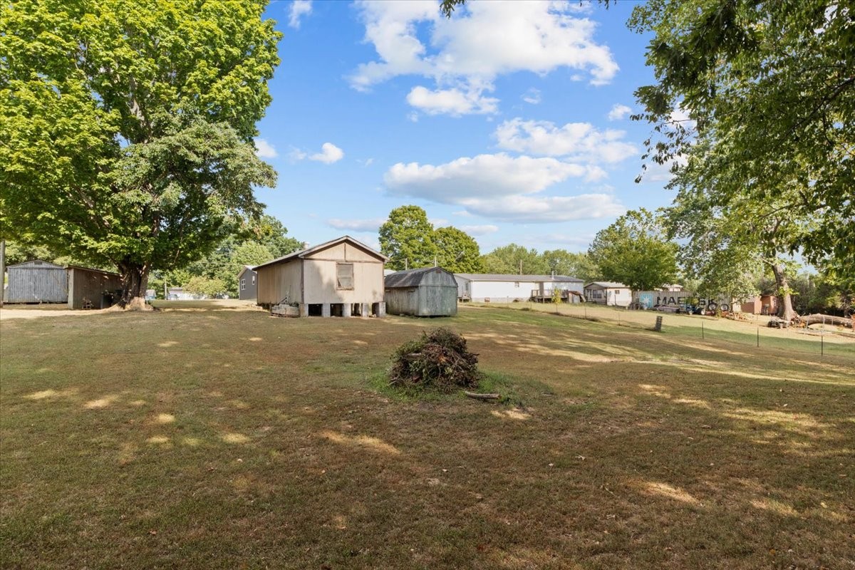 104 Lee Drive Dickson, TN 37055 - Photo 17 of 23