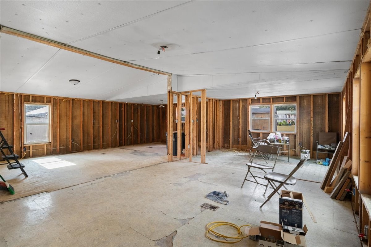 104 Lee Drive Dickson, TN 37055 - Photo 4 of 23