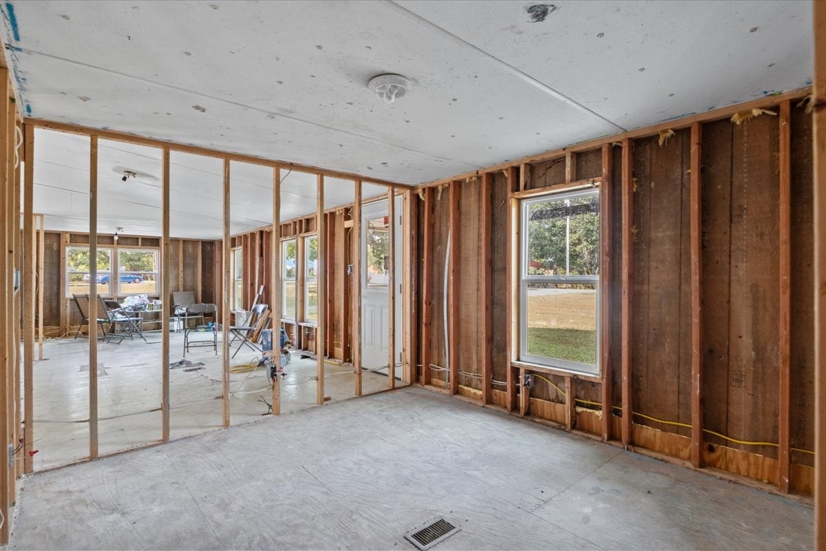 104 Lee Drive Dickson, TN 37055 - Photo 9 of 23