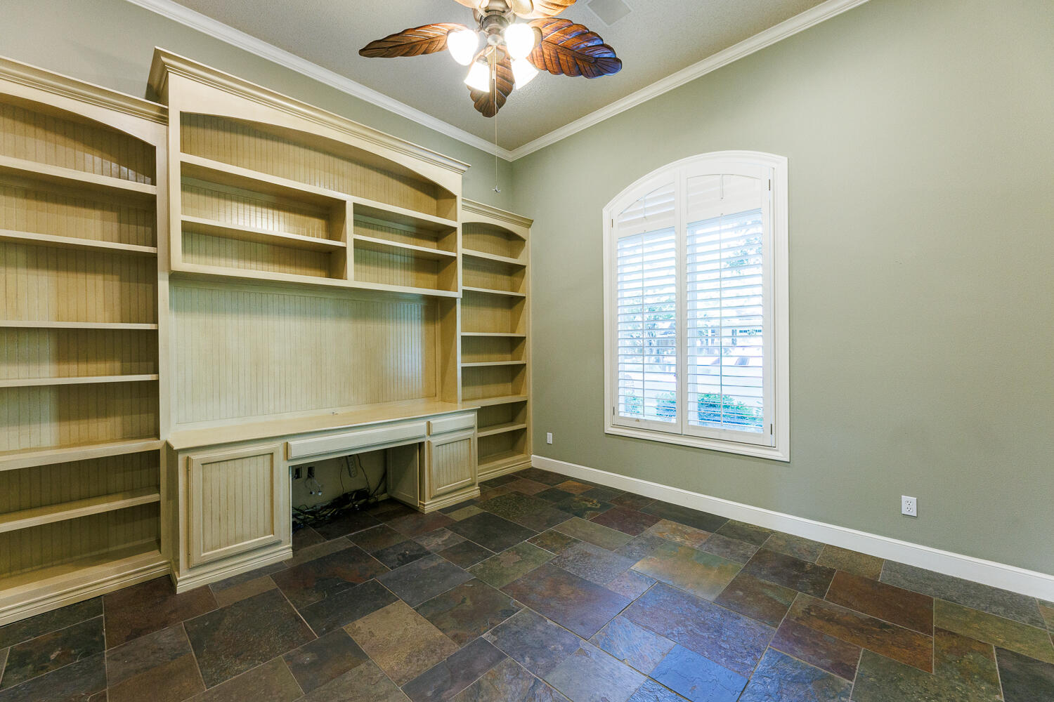 9809 Topeka Avenue Lubbock, TX 79424 - Photo 63 of 87 Fourth Bedroom