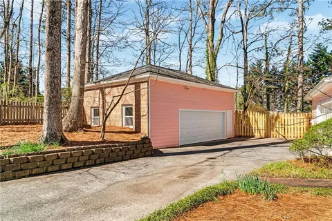 $695,000 | 560 Park Lane Southeast, Marietta, GA 30067