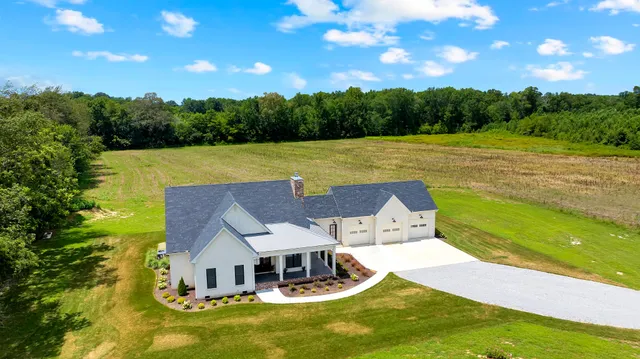$1,299,900 | 411 Bryan Road, Hillsboro, TN 37342