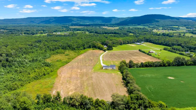 $1,299,900 | 411 Bryan Road, Hillsboro, TN 37342