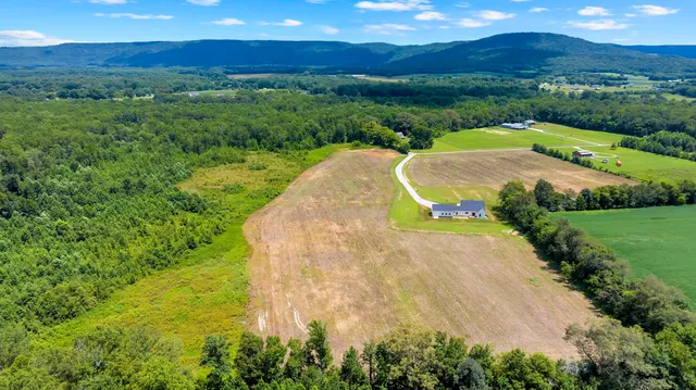 $1,299,900 | 411 Bryan Road, Hillsboro, TN 37342