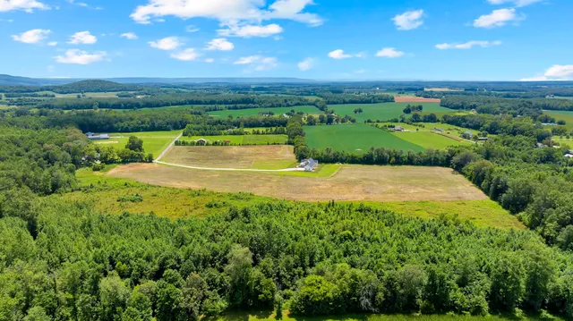 $1,299,900 | 411 Bryan Road, Hillsboro, TN 37342