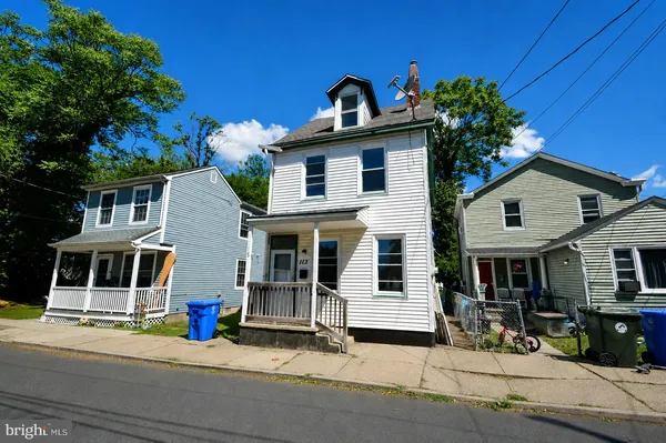 $2,500 | 111-113 Barclay Street, Burlington, NJ 08016