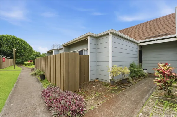 $560,000 | 94-427 Lanikūhana Place, Unit 1103, Mililani, HI 96789