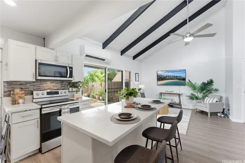 $560,000 | 94-427 Lanikūhana Place, Unit 1103, Mililani, HI 96789