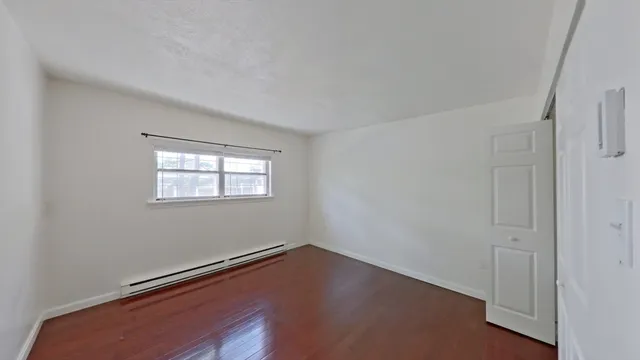 $1,900 | 25 Greentree Lane, Unit 46, Weymouth, MA 02190