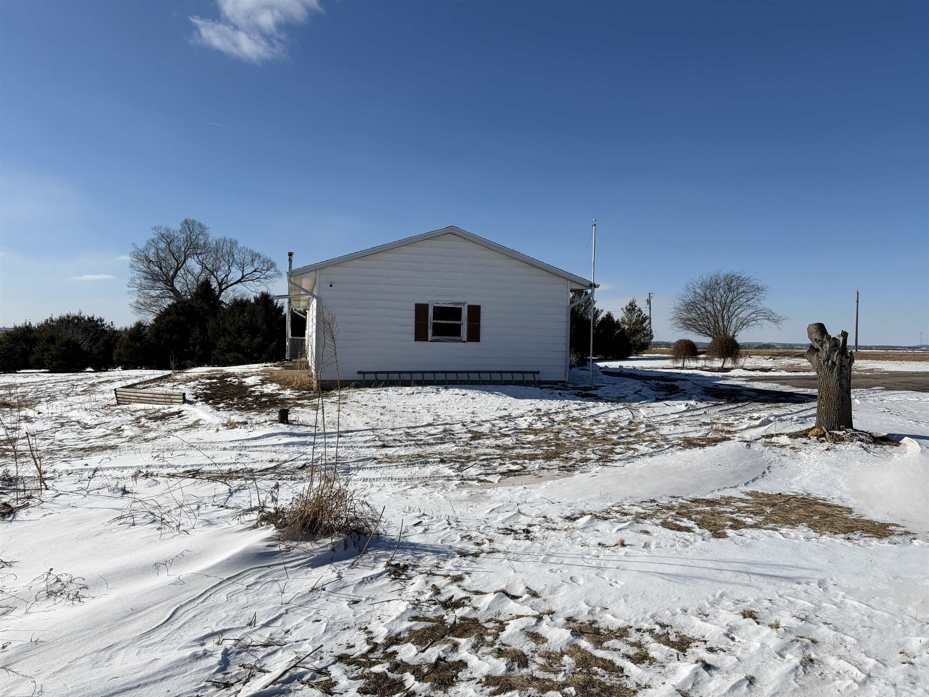 1413 West Florence Road Baileyville, IL 61007 - Photo 7 of 27