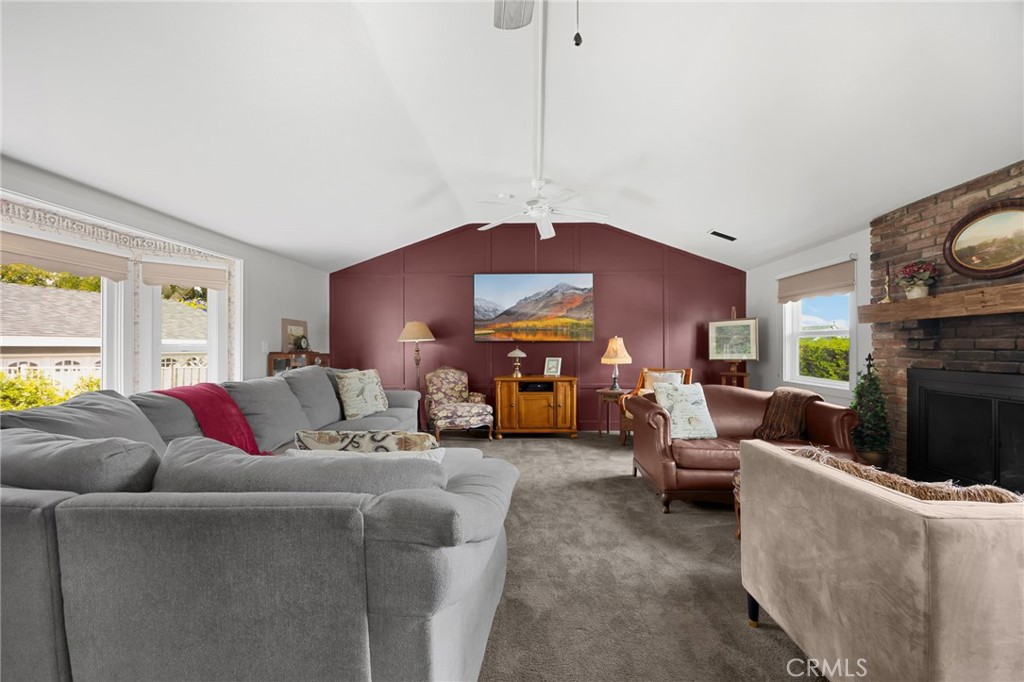 419 East Sunny Hills Road Fullerton, CA 92835 - Photo 13 of 33