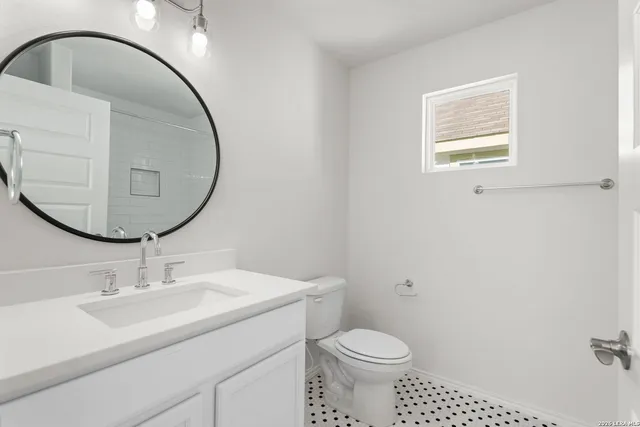 $195,000 | 631 Carolina Street, Unit 3, San Antonio, TX 78210