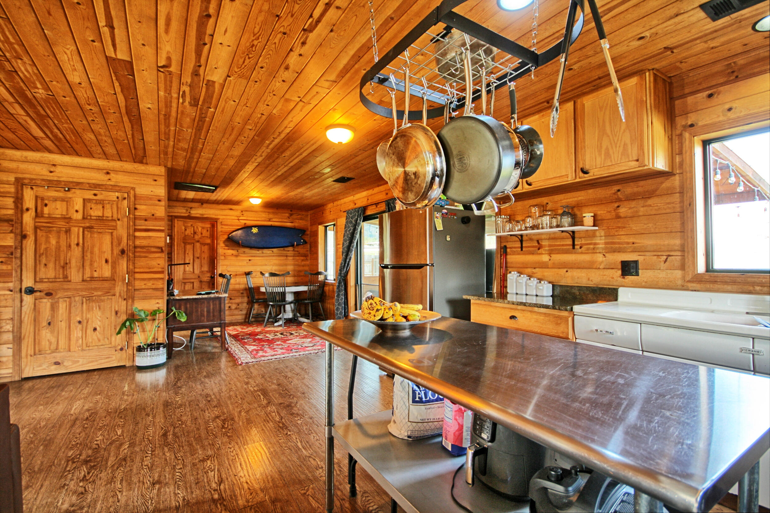 17275 Water Gap Road Williams, OR 97544 - Photo 14 of 48 IMG_9355_6_7_easyHDR-interior2-fotor-202