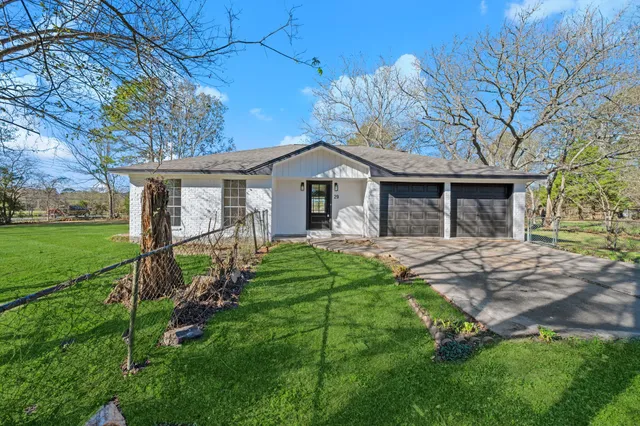 $239,900 | 29 County Road 4011, Dayton, TX 77535
