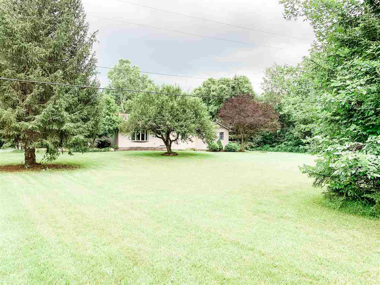 13318 Neff Road Clio, MI 48420 - Photo 6 of 26 1890346-5.JPG