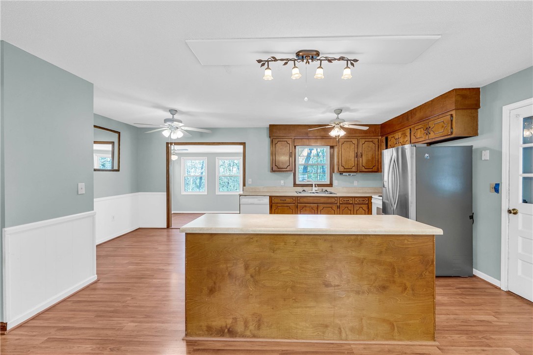 1008 Santee Drive Walhalla, SC 29691 - Photo 11 of 33