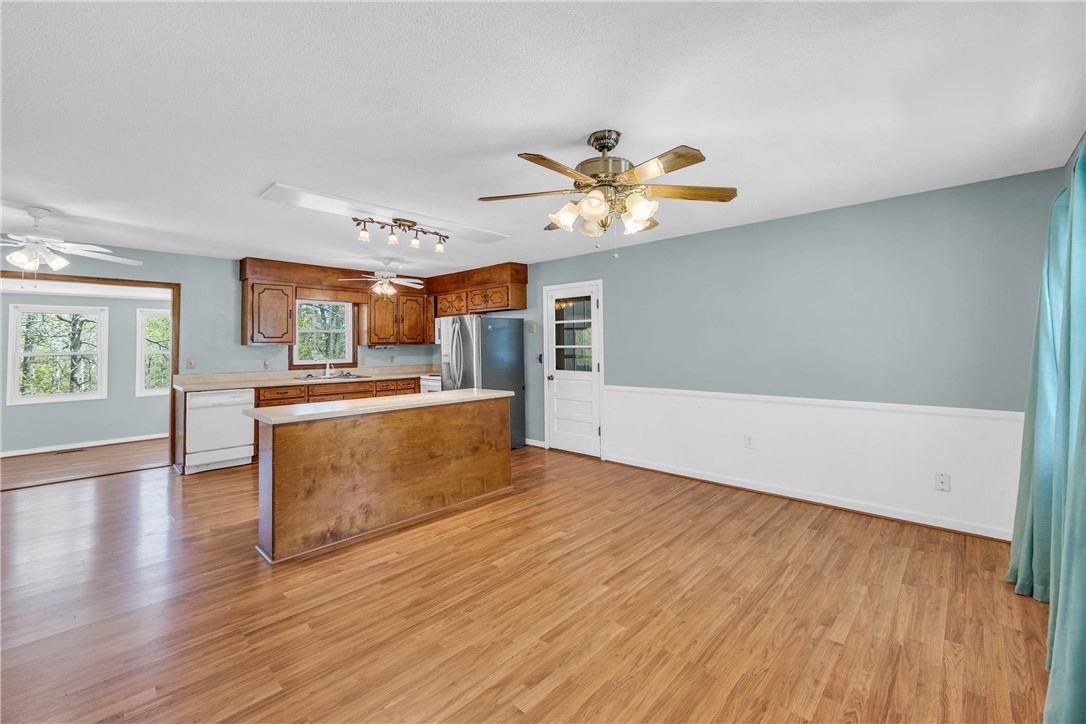 1008 Santee Drive Walhalla, SC 29691 - Photo 8 of 33