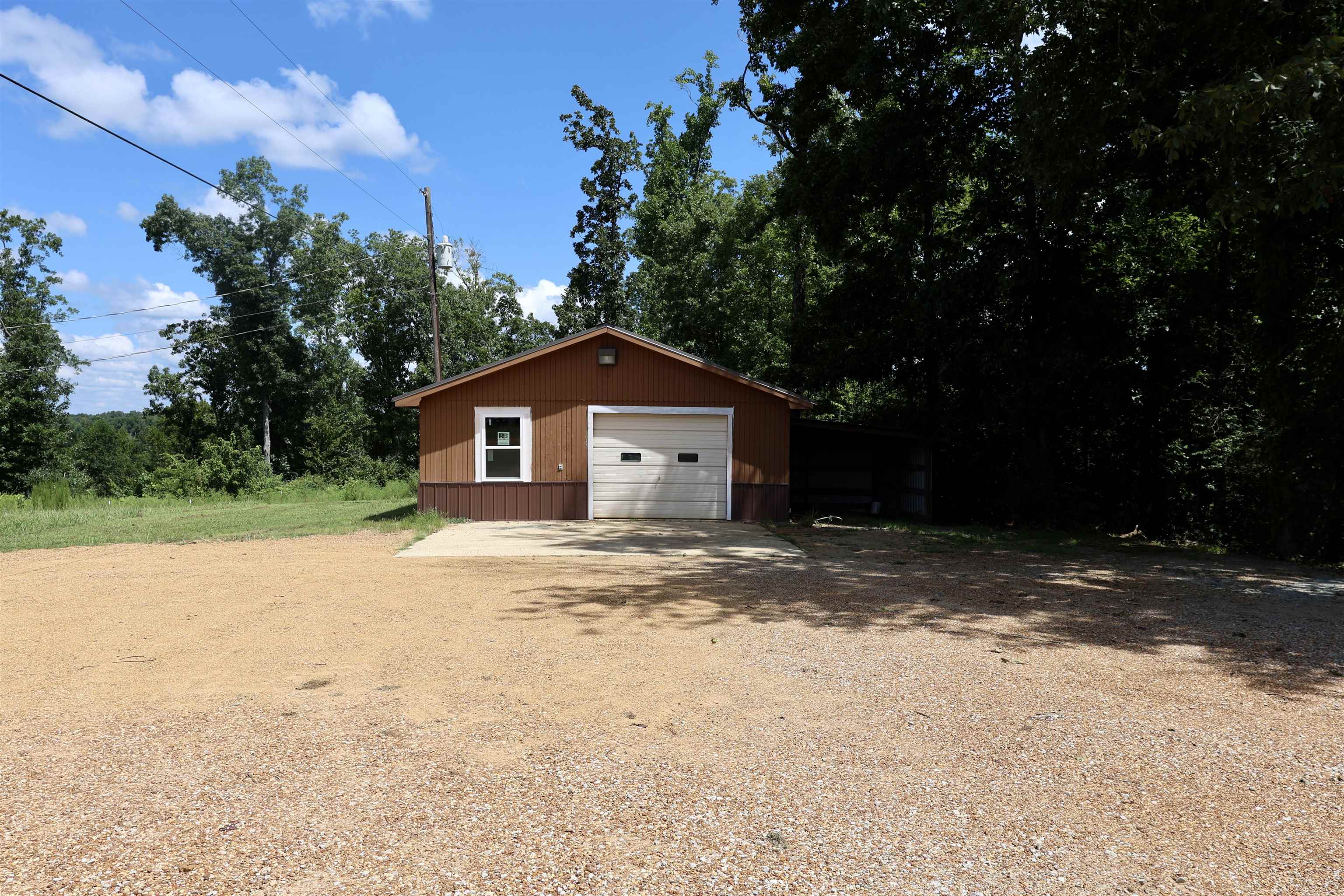 250 Apple Tree Lane Adamsville, TN 38310 - Photo 8 of 32 Gallery Image 8
