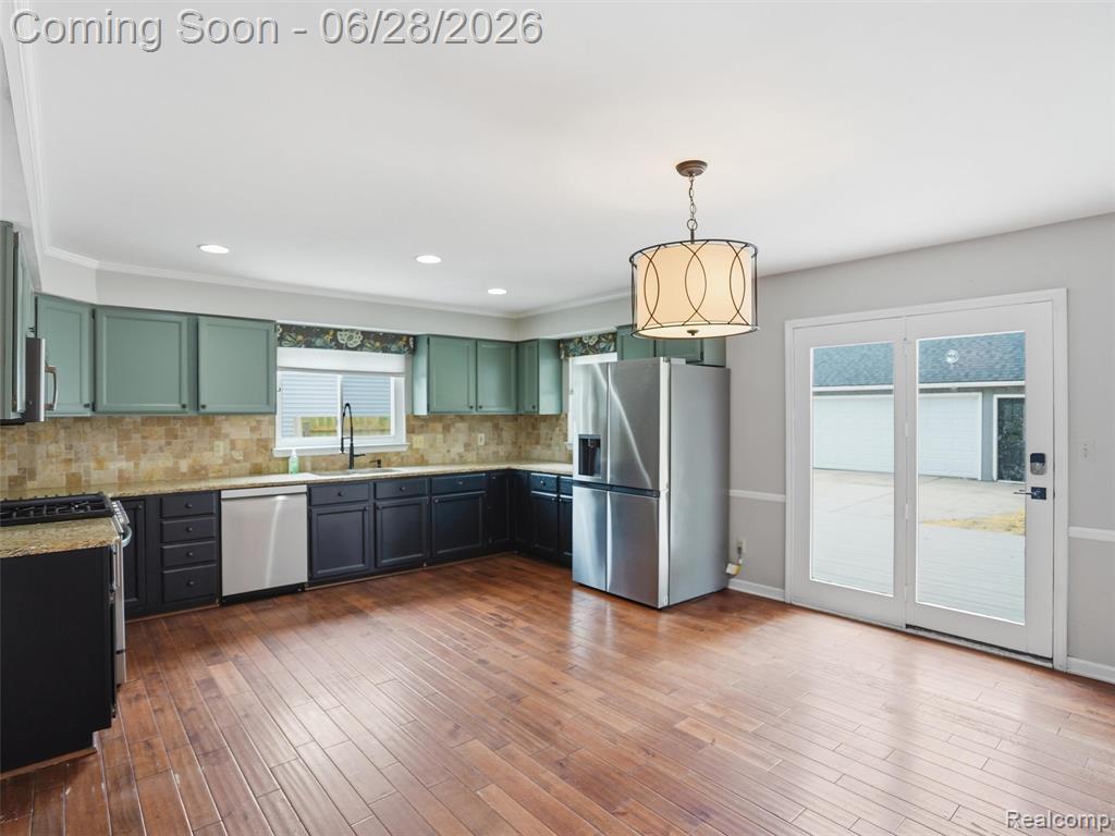 282 East Gates Street Romeo, MI 48065 - Photo 8 of 37