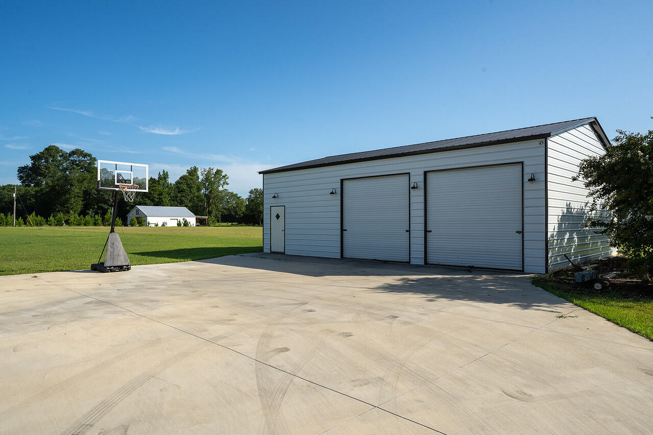 2460 Hill Road Sumter, SC 29153 - Photo 7 of 48 Gallery Image 7
