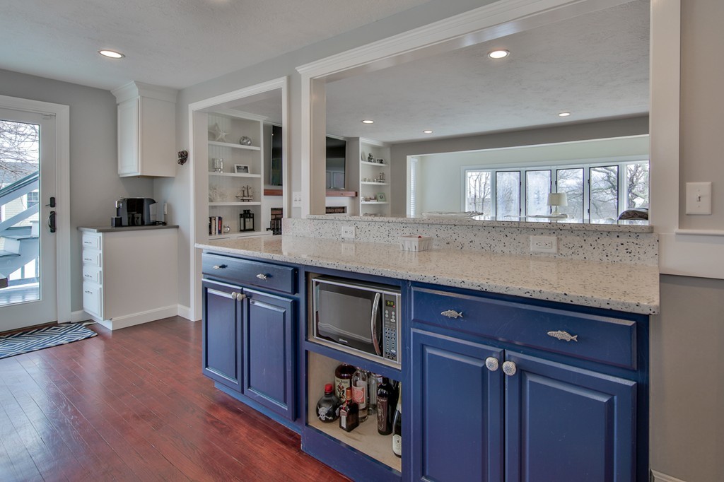 8 Longley Road, Unit 8 Scituate, MA 02066 - Photo 4 of 30 Gallery Image 4